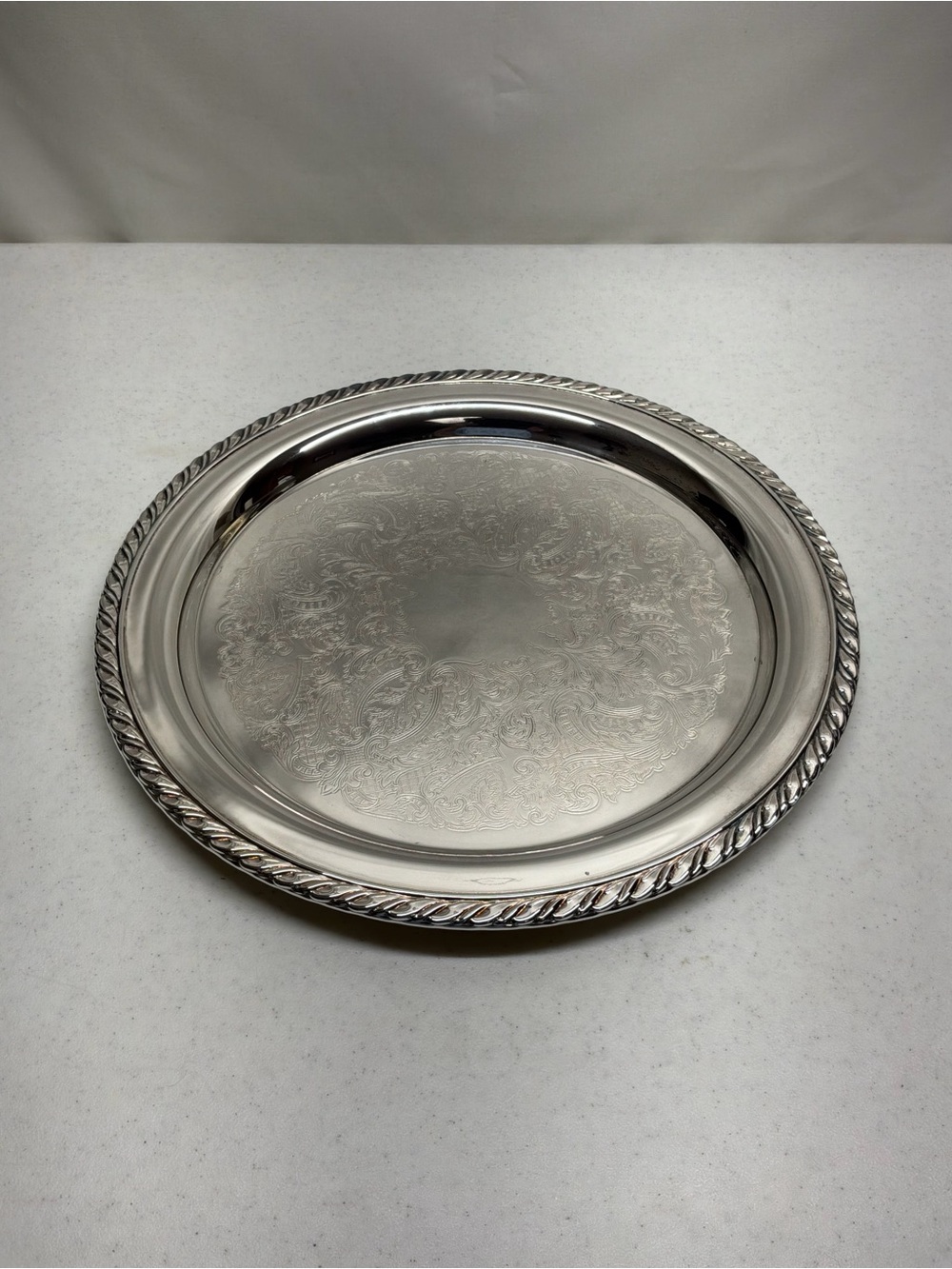 Oneida Silverplated Maybrook Decorative Serving Tray - Elegant Embossed Design